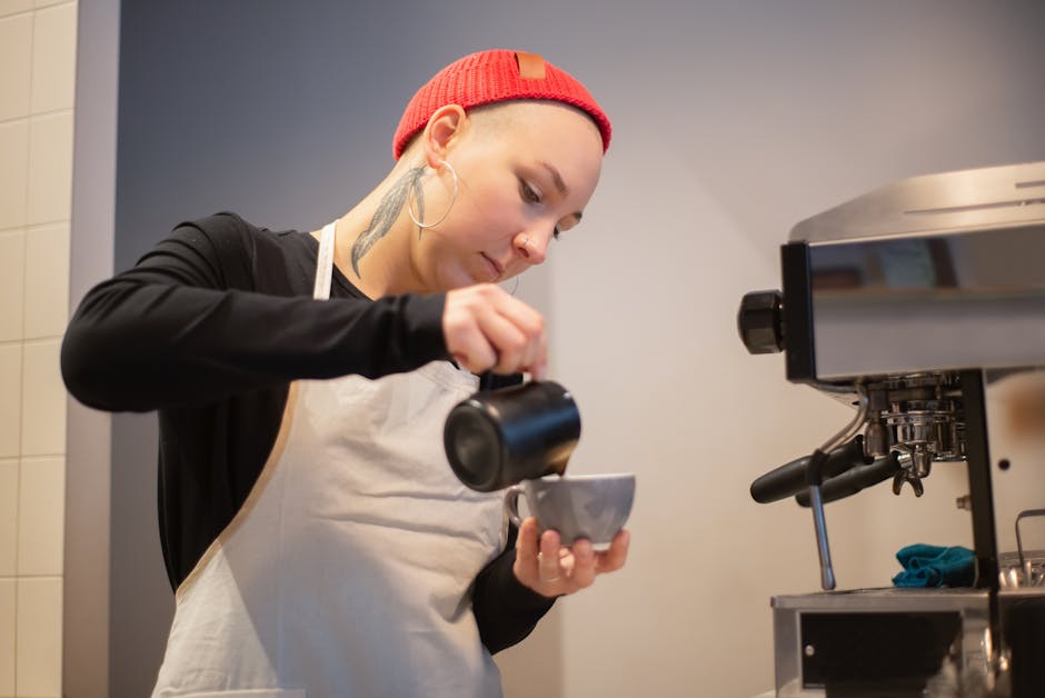 Cold Brew و Iced Coffee: تفاوت‌ها، روش‌های تهیه و بهترین انتخاب برای شما | اسپریچو